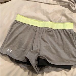 Under armour workout shorts with liners